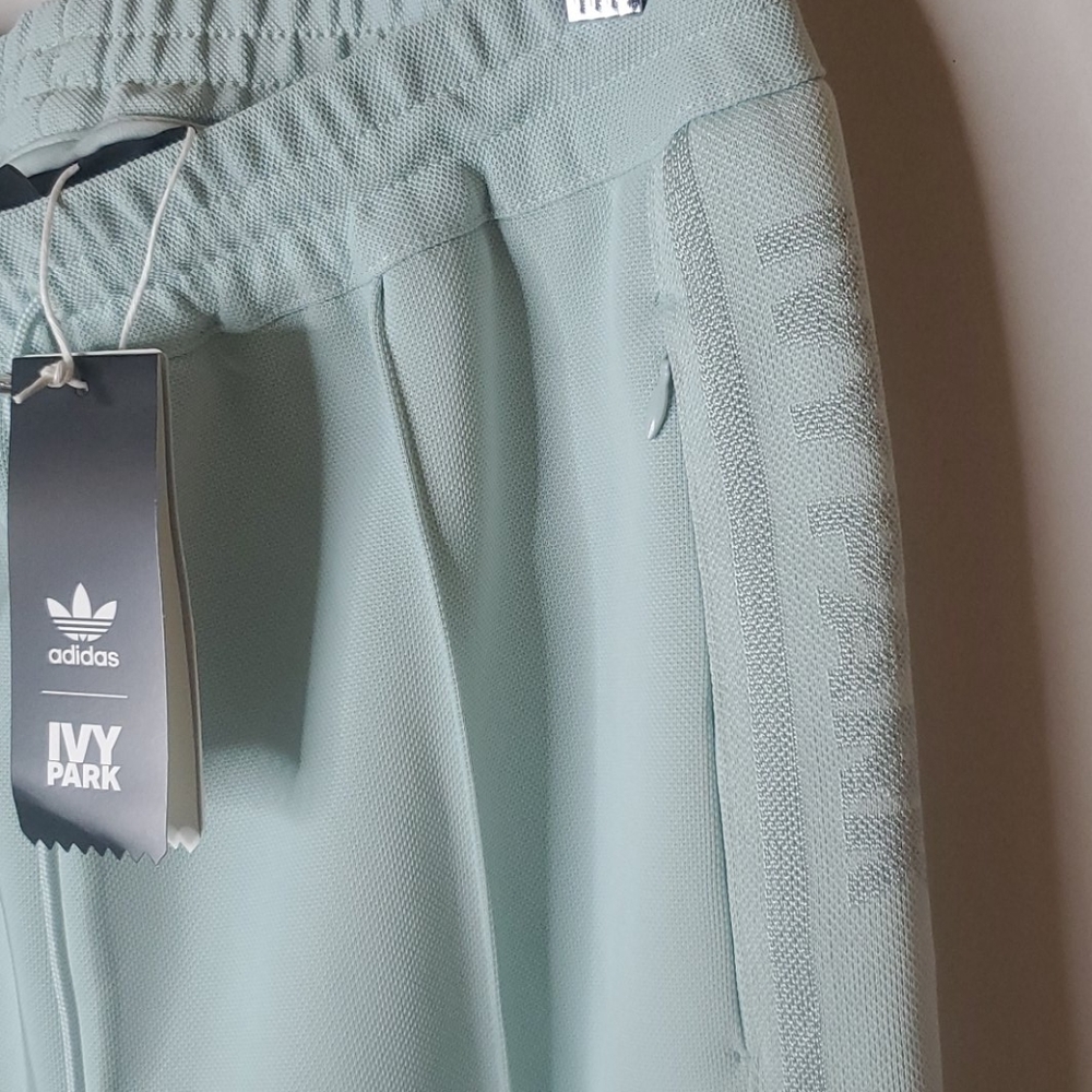 SOLD .....Ivy park adidas suit pant - Picture 5 of 8